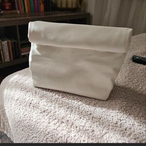 Violette_fr x Skiim Paris clutch